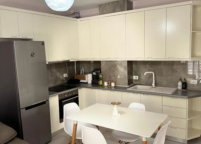 Apartment Beexar Golem (Tirana)